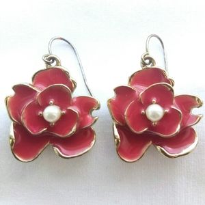 ❗2/$12❗Orchid Earrings Faux Pearl Center